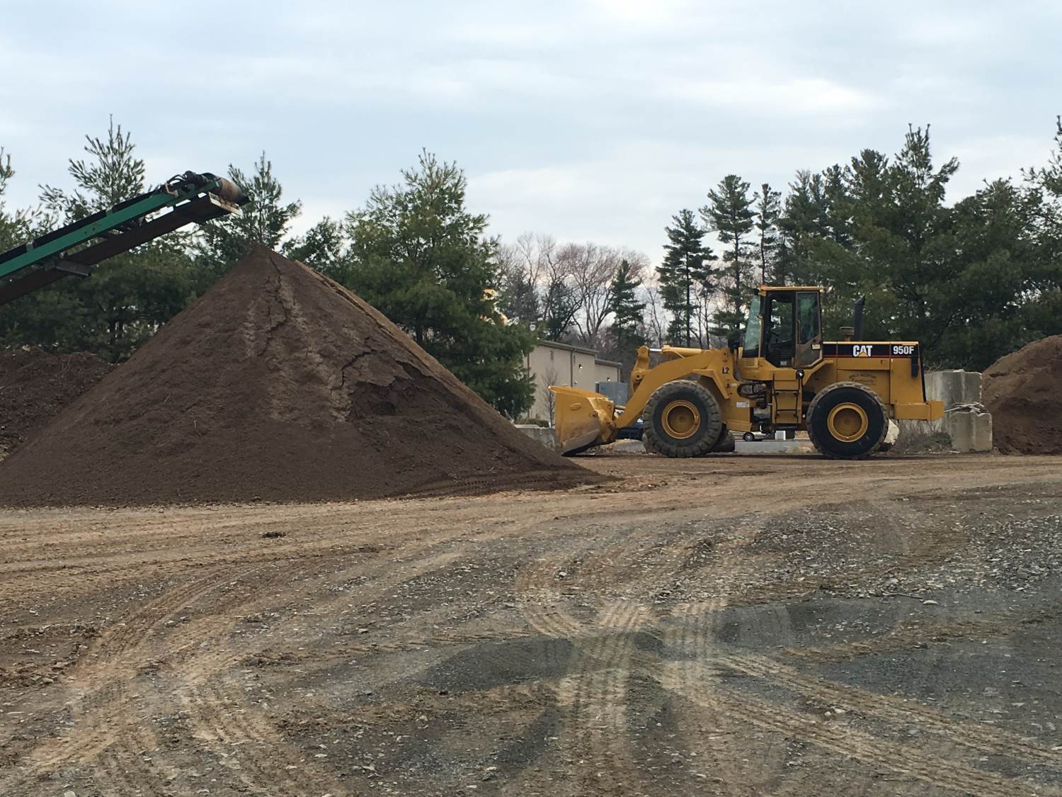 Connecticut Screened Topsoil Ready for Lawn and Plantings in CT